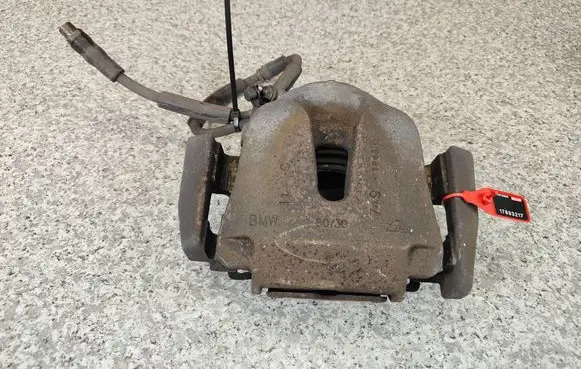 BMW X5 E70 Front brake caliper 6776783