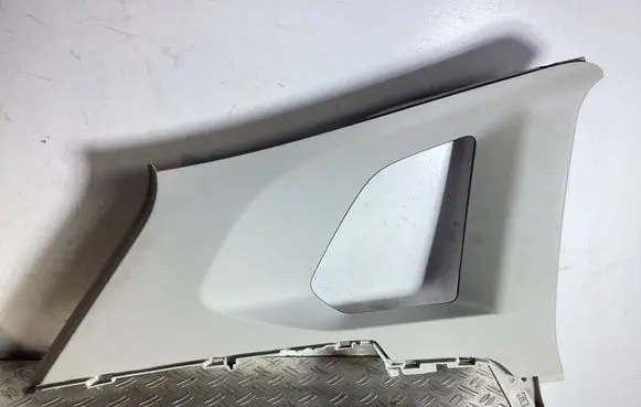 Volkswagen Tiguan (C) pillar trim 5NA867287A