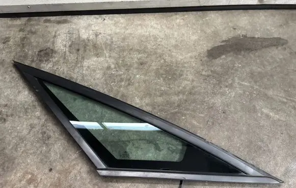 Ford S-MAX Rear side window EM2BR29710