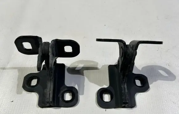 Chevrolet Corvette C7 Front door hinges set 28276332
