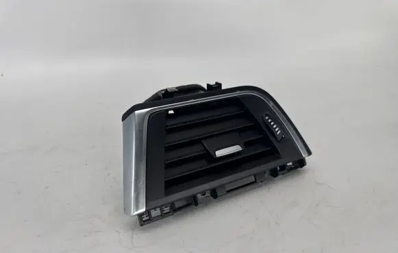 BMW 4 F36 Gran coupe Dashboard side air vent grill/cover trim 9346226