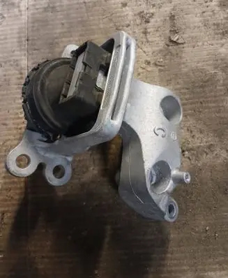 Renault Kadjar Engine mount bracket 112114BA0A