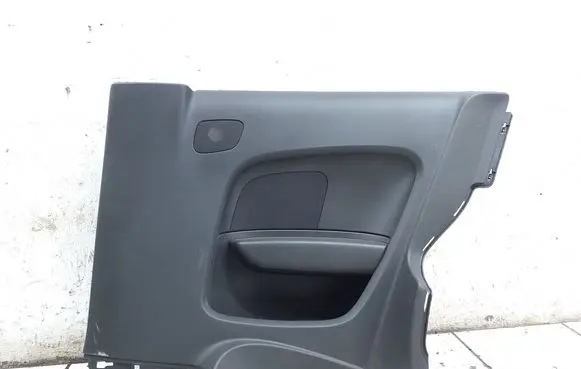 Audi A1 Coupe rear side trim panel 8X3867036
