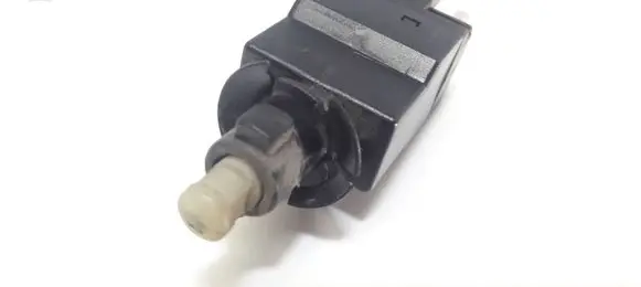 Mercedes-Benz C W202 Brake pedal sensor switch 0015450109