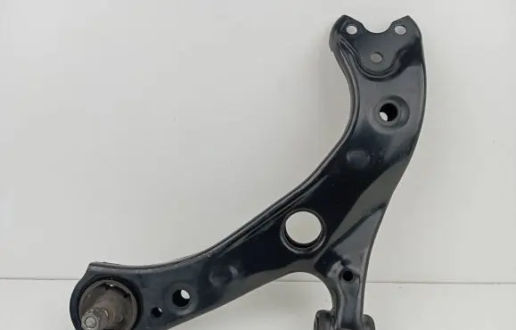 Toyota Prius (XW50) Front lower control arm/wishbone U3164041254