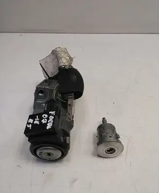 Ford Focus C-MAX Ignition lock 3M513F880AA