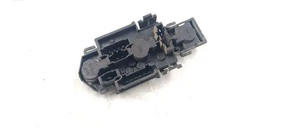 Volkswagen PASSAT B4 Tail light bulb cover holder 3A5945257