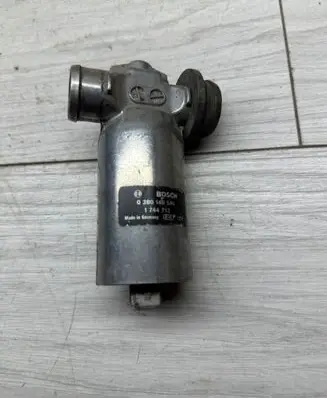 BMW 5 E60 E61 Idle control valve (regulator) 0280140545 1744713