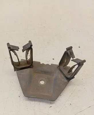 Volkswagen Transporter - Caravelle T4 Battery bracket 701915313