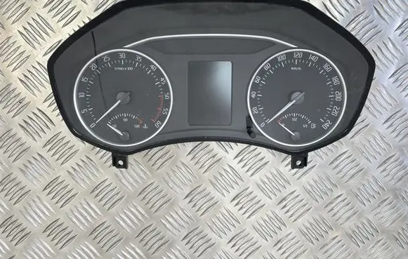 Skoda Octavia Mk2 (1Z) Speedometer (instrument cluster) 1Z0920843S