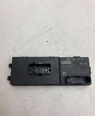Audi Q7 4M Tailgate/trunk control unit/module 8W8959107B