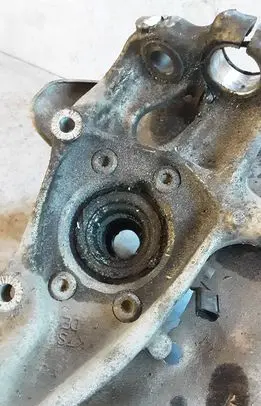 Audi A6 S6 C7 4G Front wheel hub 4G0407242D 230413 13395021