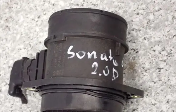Hyundai Sonata Mass air flow meter 