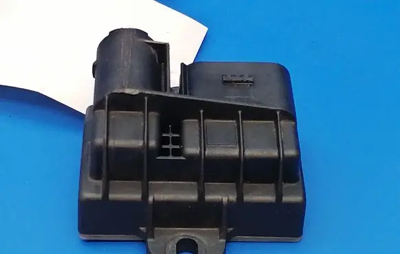 Mercedes-Benz Sprinter W906 Glow plug pre-heat relay 132177