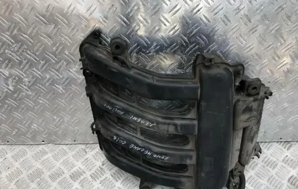 Renault Megane II Intake manifold 50476ls 8200275053
