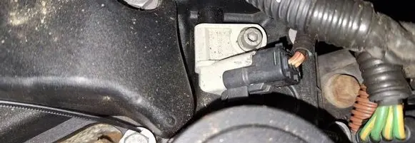 Volvo V50 Camshaft position sensor 9628559980