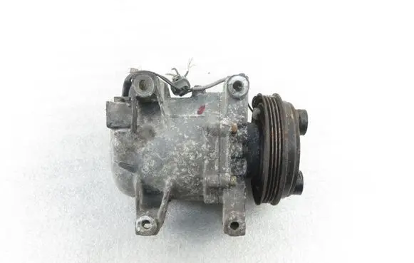 Subaru Impreza II Air conditioning (A/C) compressor (pump) 73111FE000