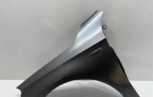 Mercedes-Benz A W176 Fender