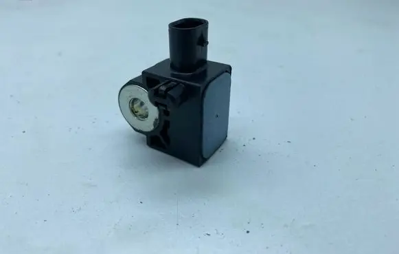 Subaru Outback (BT) Airbag deployment crash/impact sensor 98231AN00B 10109D99E