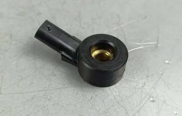 Jeep Grand Cherokee WL Detonation knock sensor 68313570AA