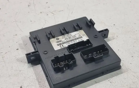 Audi A6 S6 C6 4F Comfort/convenience module 4F0907279