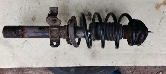 Ford Mondeo Mk III Front shock absorber/damper