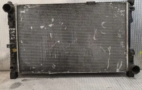 Mercedes-Benz CLK A209 C209 Coolant radiator 2035003903