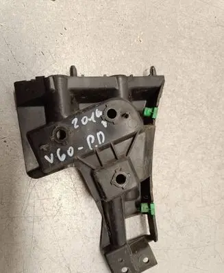 Front bumper mounting bracket
