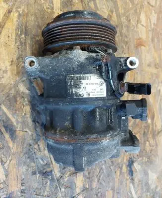 Mercedes-Benz Vito Viano W447 Air conditioning (A/C) compressor (pump) A0008303902