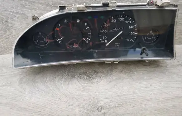 Toyota Corolla E90 Speedometer (instrument cluster) 832001A260