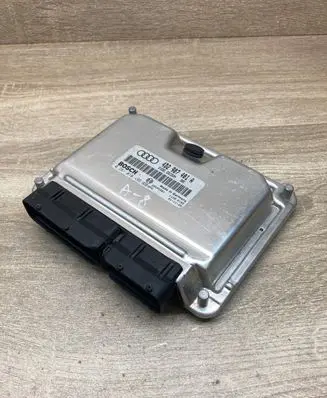 Audi A8 S8 D2 4D Engine control unit/module ECU 4D2907401A 0281010495