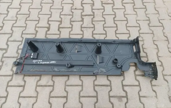 Volkswagen Multivan T7 Side bottom protection 7t0825205a