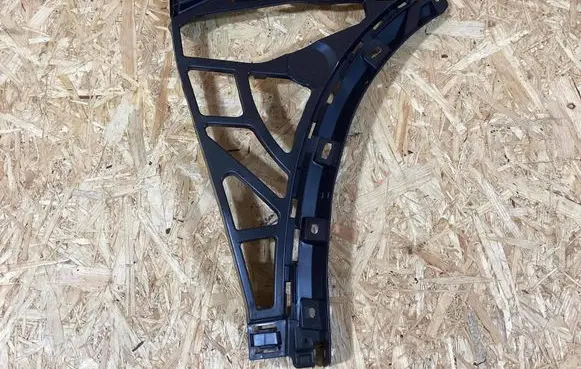 Porsche Cayenne (9Y0 9Y3) Front bumper mounting bracket 95850517750 7p5807177bl
