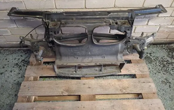 BMW 3 E46 Radiator support slam panel 7114123 7114487