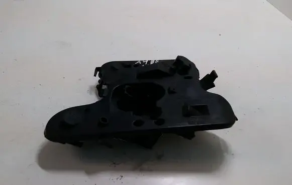 Audi A4 S4 B6 8E 8H Tail light bulb cover holder 153947