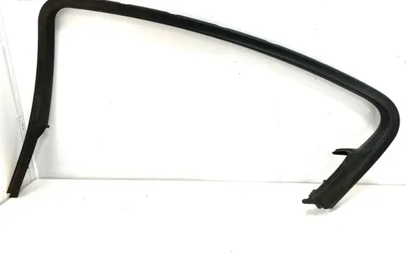Opel Insignia A Rear door window/glass frame 360583280 013256876 013256878
