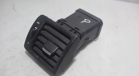 Volvo V50 Dashboard side air vent grill/cover trim