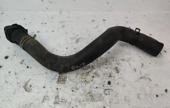 Chrysler Town & Country V Engine coolant pipe/hose