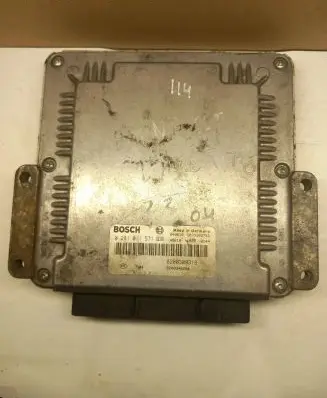 Renault Laguna II Engine control unit/module 8200309318 0281011571