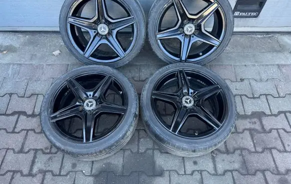 R18 alloy rim