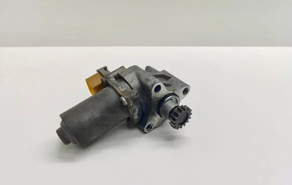 BMW 5 E60 E61 Gearbox-reducer motor 7537077 753707701 27107537077