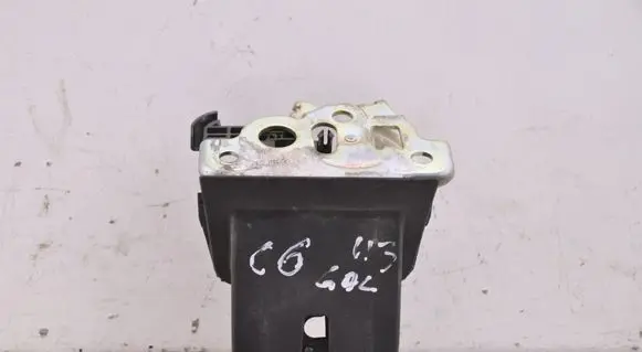 Audi A6 S6 C6 4F Tailgate/trunk/boot lock/catch/latch 8R0827505A