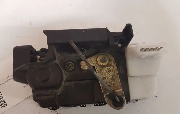 Peugeot 607 Rear door lock