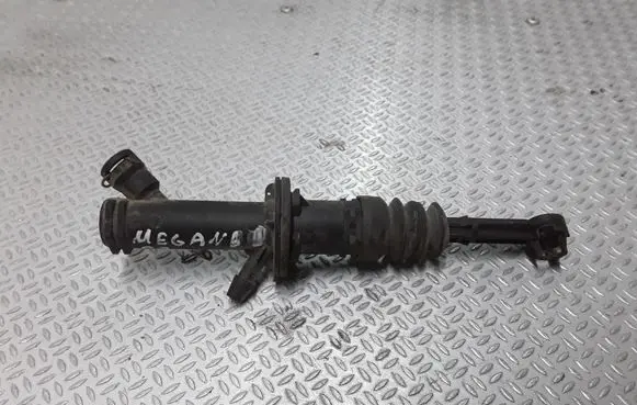 Renault Megane II Clutch master cylinder 8200151770