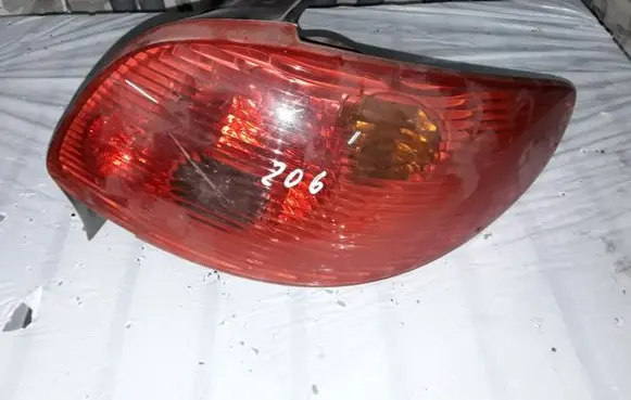 Peugeot 206 Rear/tail lights