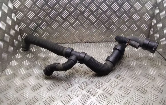 Volvo V60 Engine coolant pipe/hose 31355201