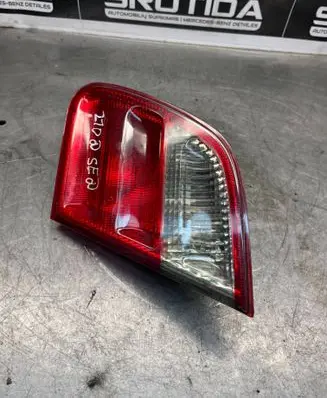 Mercedes-Benz E W210 Tailgate rear/tail lights A2108203864