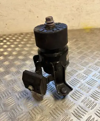 Toyota RAV 4 (XA50) Gearbox mount K5160153
