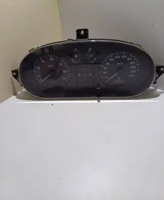 Renault Scenic I Speedometer (instrument cluster) P8200071820 21658869A 216585907