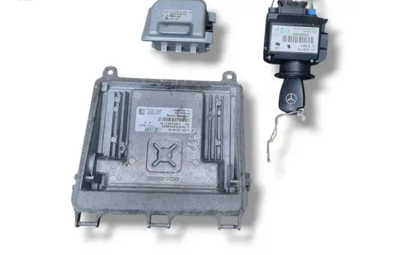 Mercedes-Benz A W169 Engine ECU kit and lock set 5WK90954 A2661538479
